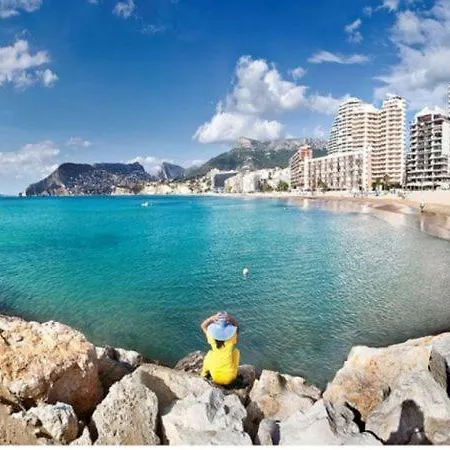 Apartment Sleeps 3 Air Con Wifi T792155 *