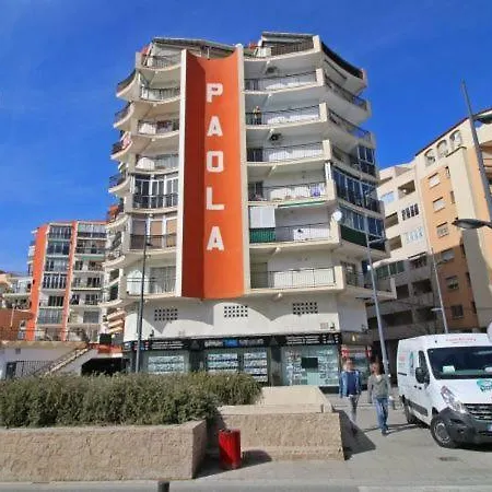 Апартаменты Sleeps 3 Air Con Wifi T792155 *